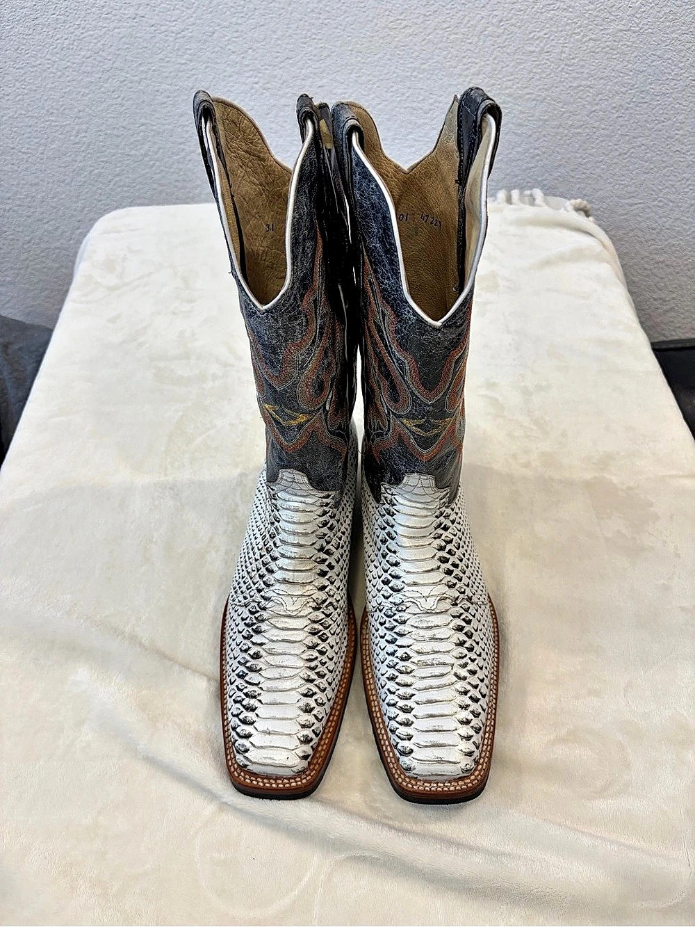 Innovation 101-4722? Western Cowboy Boots in White & Brown US 12